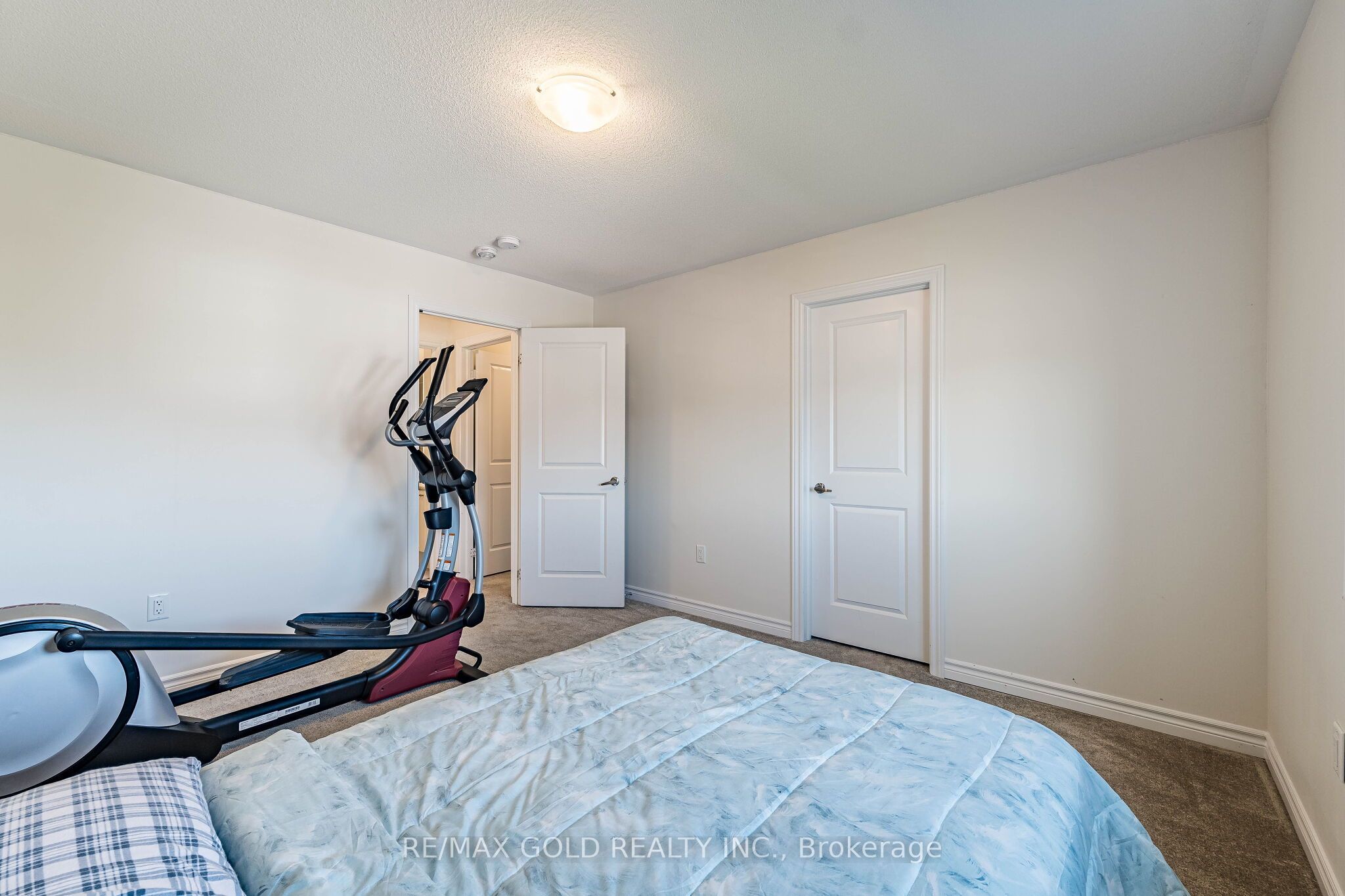 298 Ridley Crescent Property Photo 31