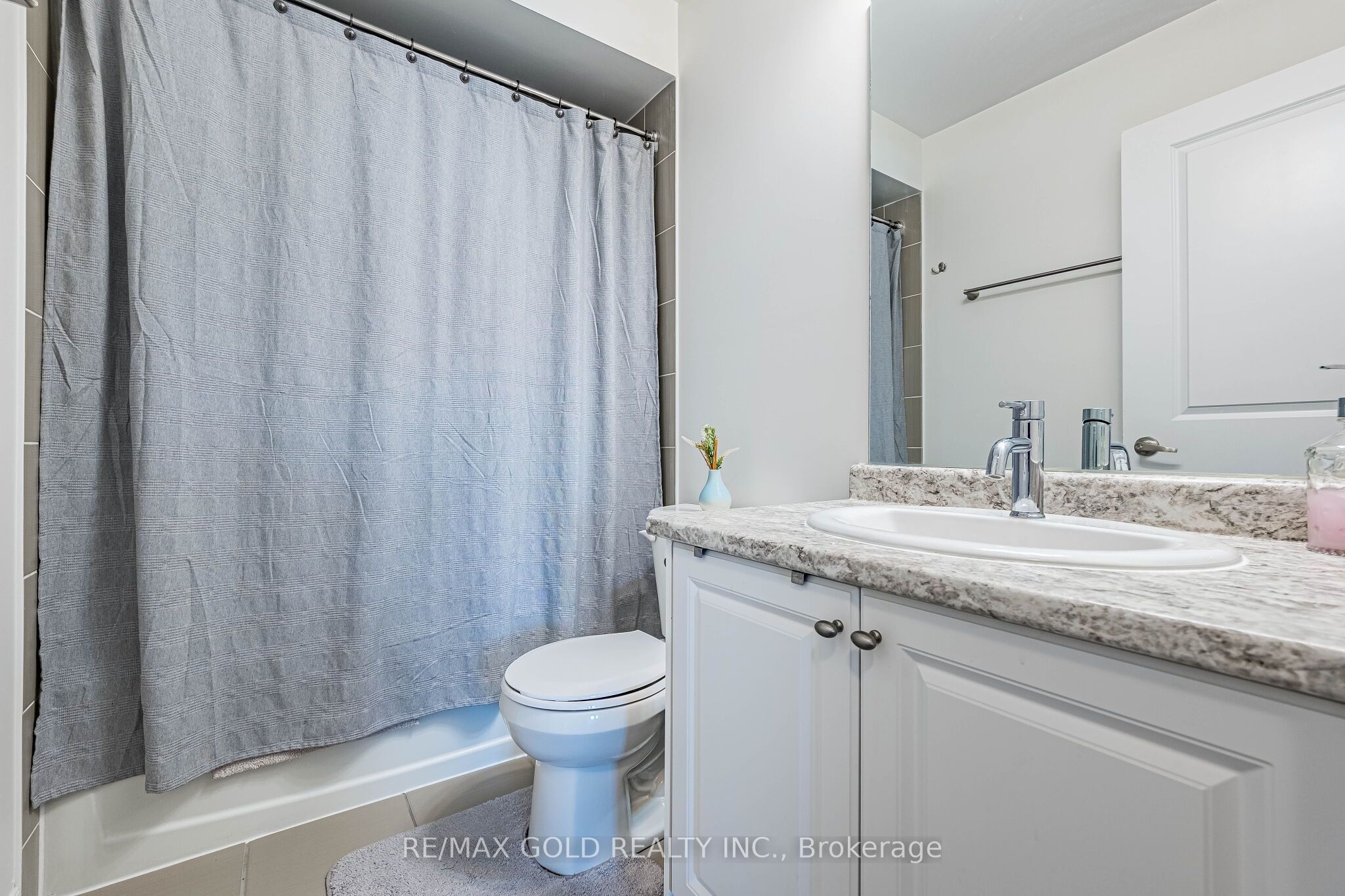 298 Ridley Crescent Property Photo 32