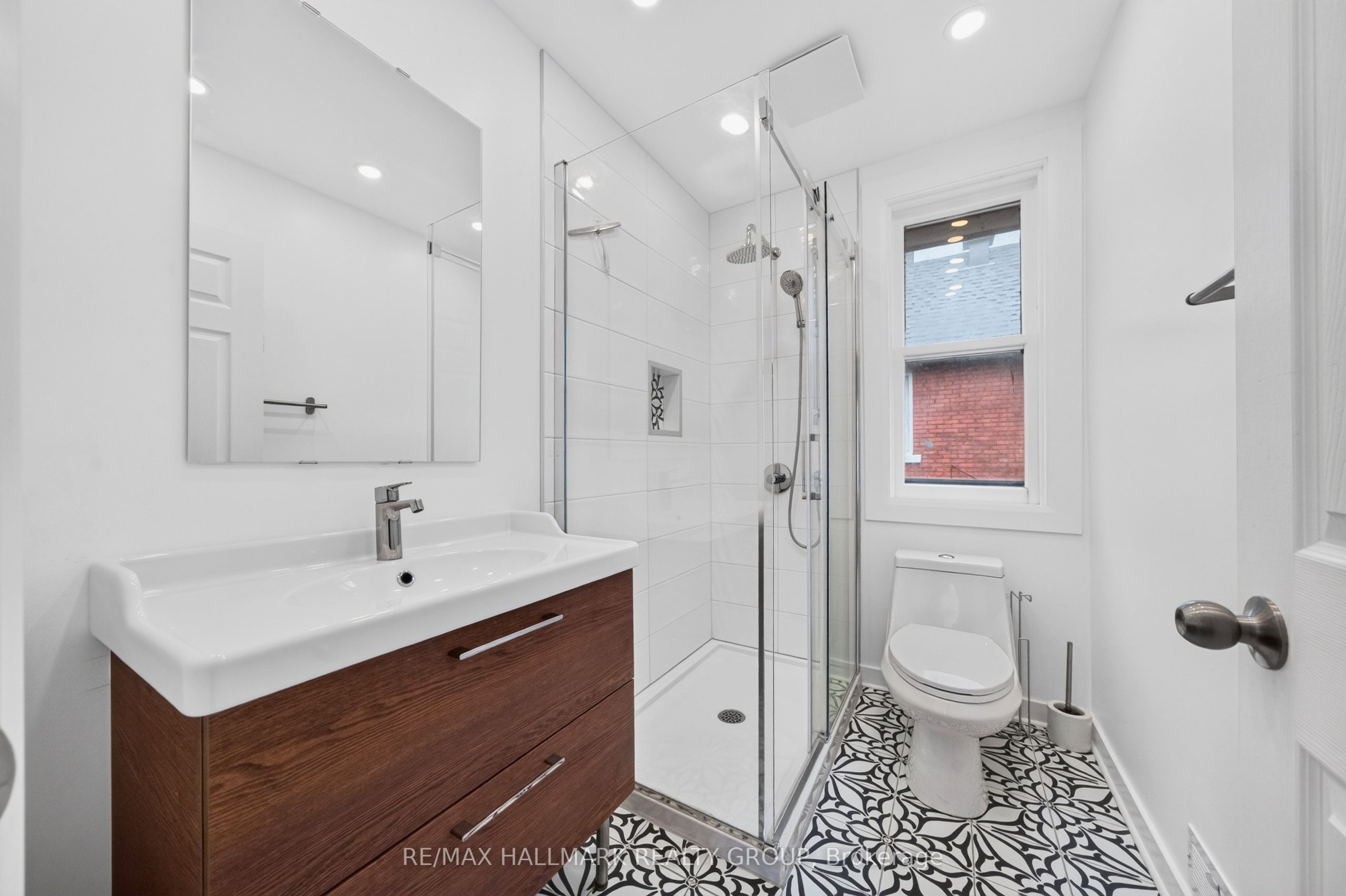 182 Pretoria Avenue Property Photo 30