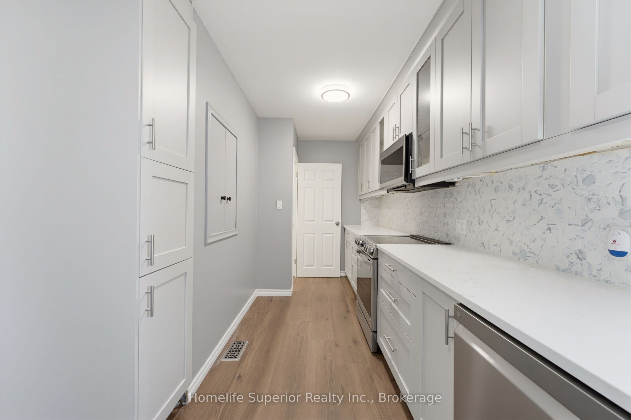 41 Wiltshire Drive N Property Photo 10