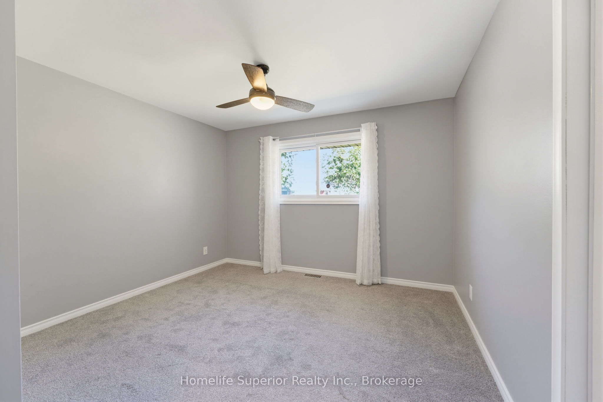 41 Wiltshire Drive N Property Photo 15