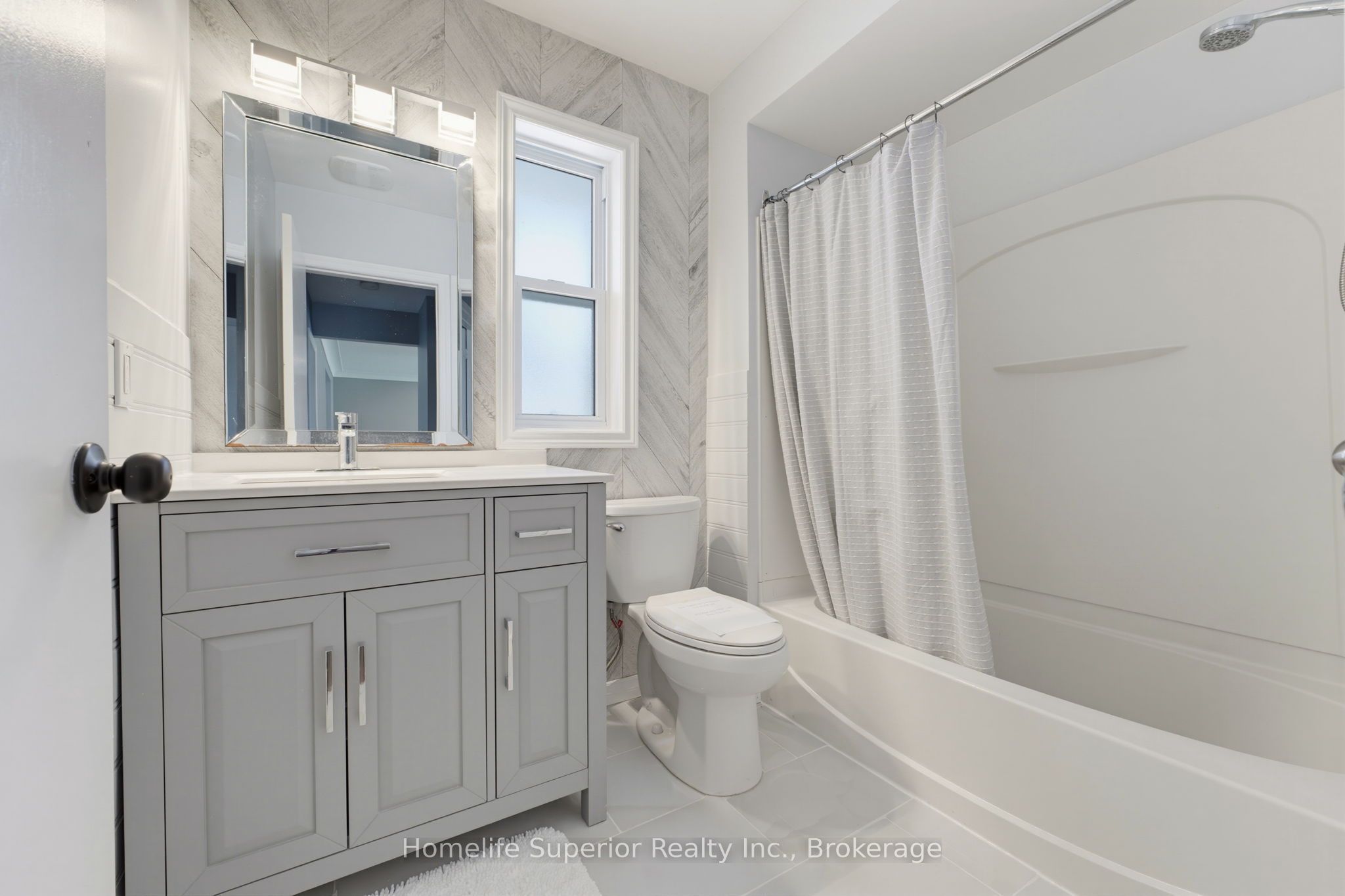 41 Wiltshire Drive N Property Photo 16