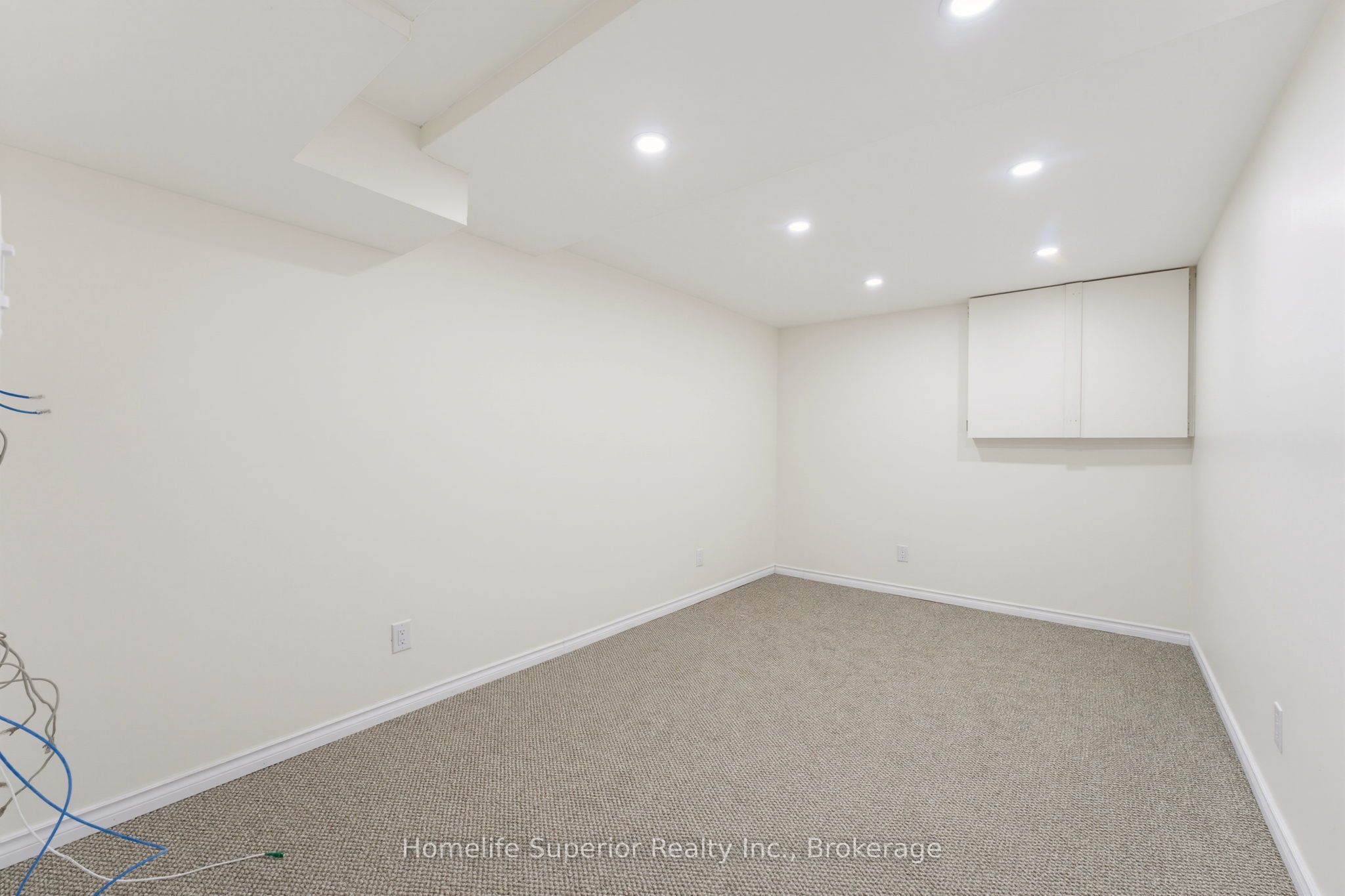 41 Wiltshire Drive N Property Photo 27