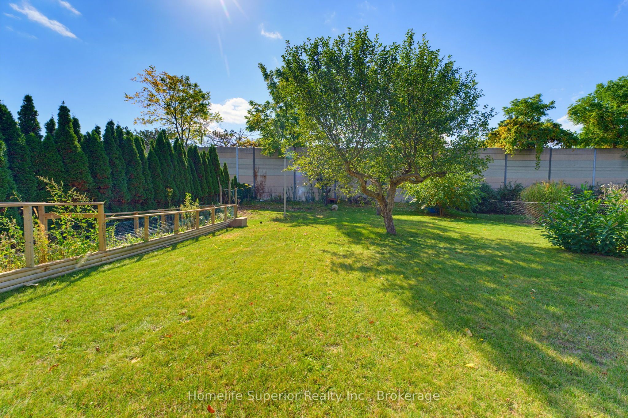 41 Wiltshire Drive N Property Photo 30