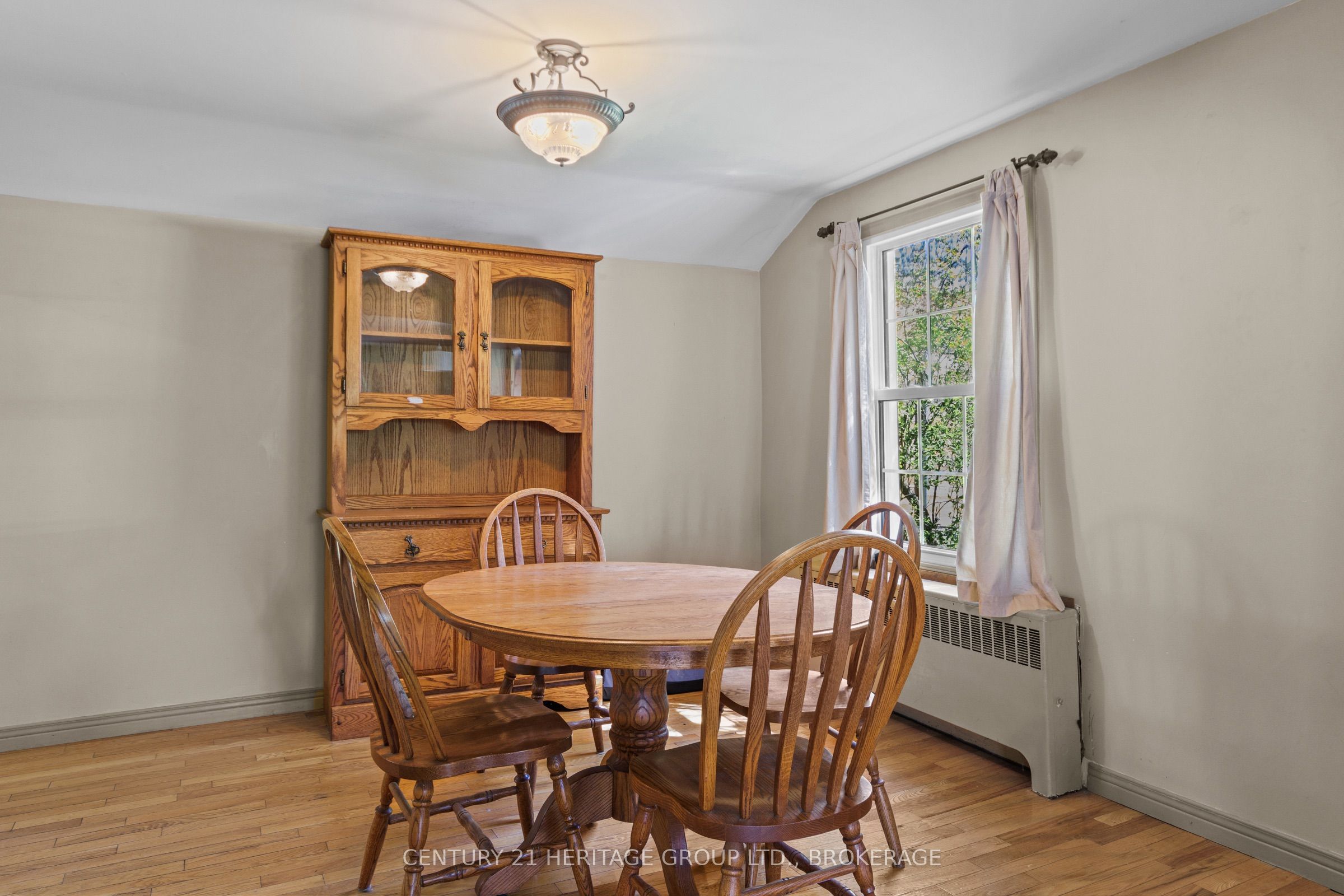 135 James Street Property Photo 11