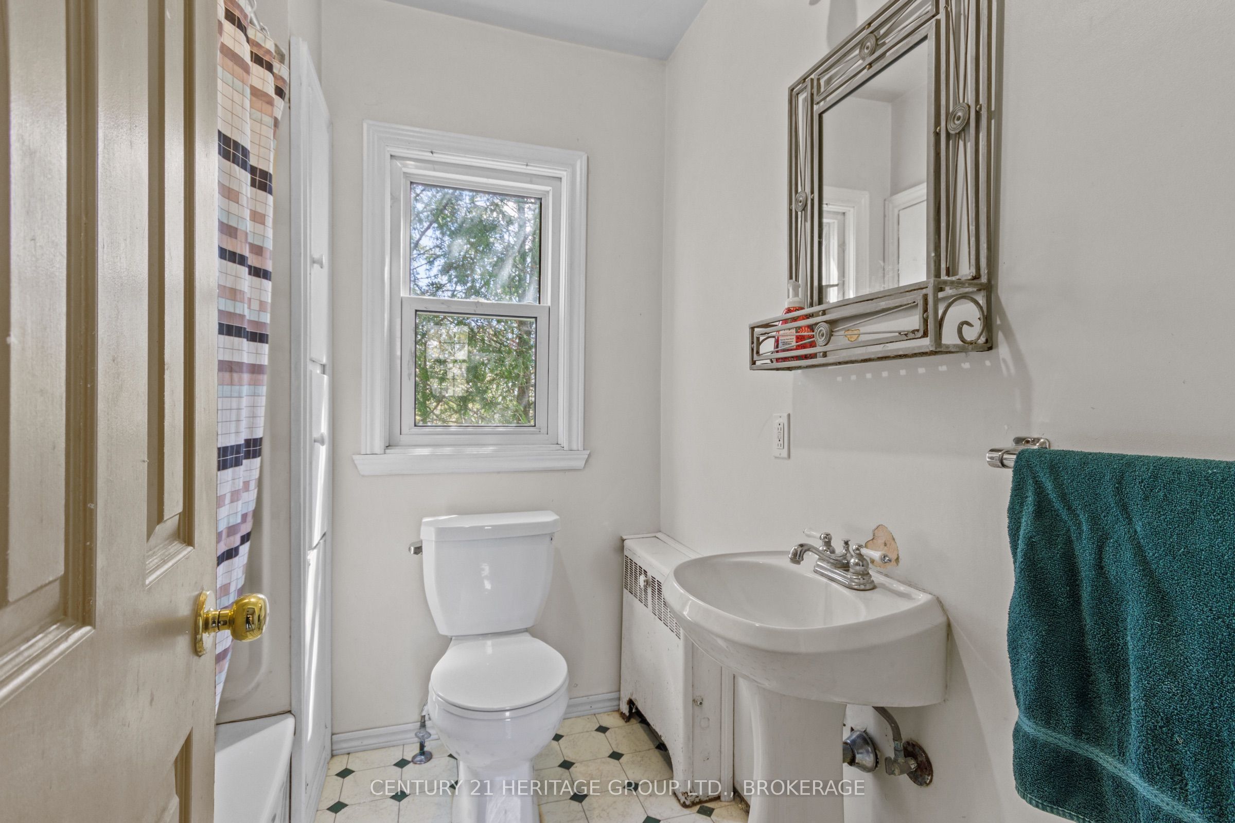 135 James Street Property Photo 23