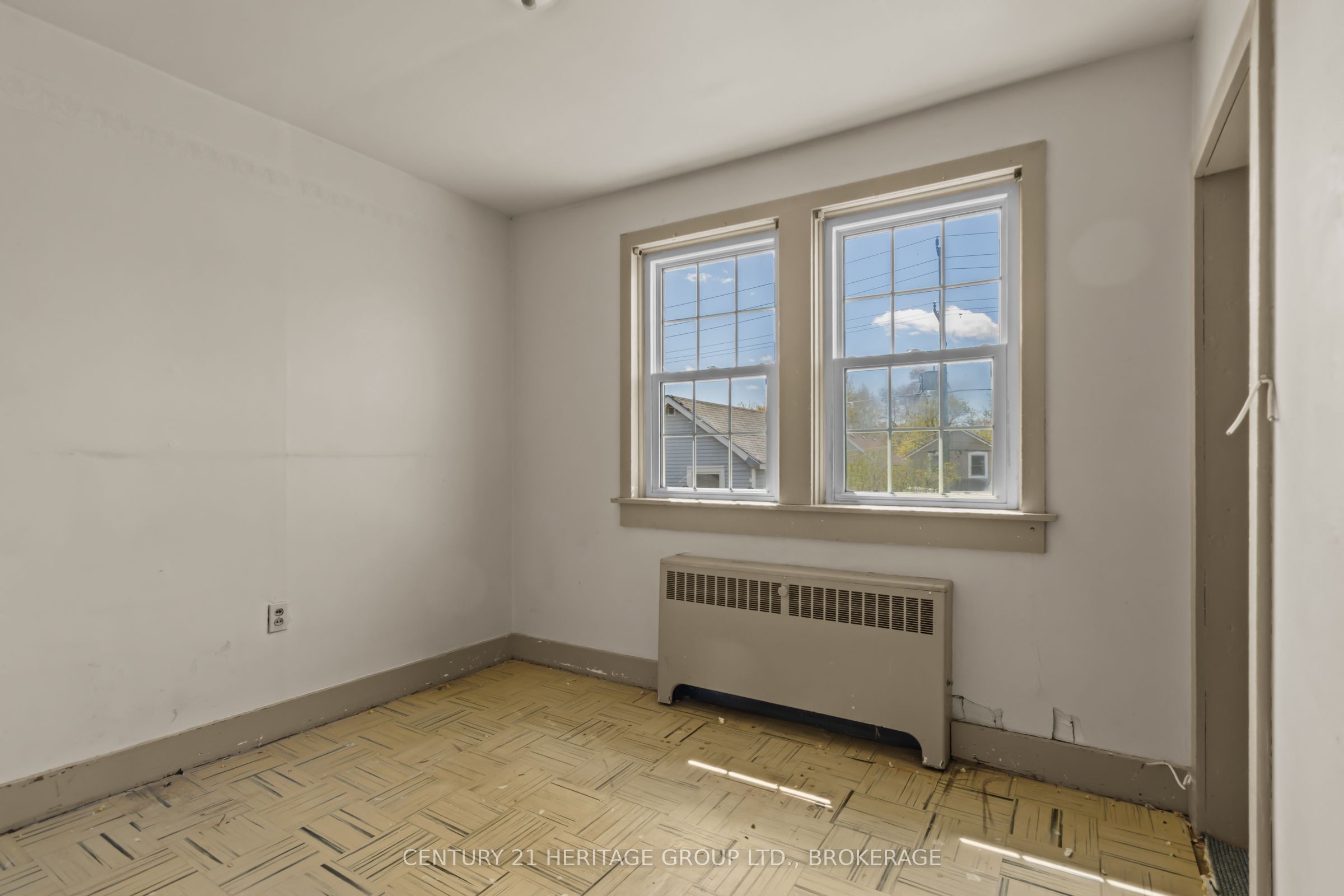 135 James Street Property Photo 25