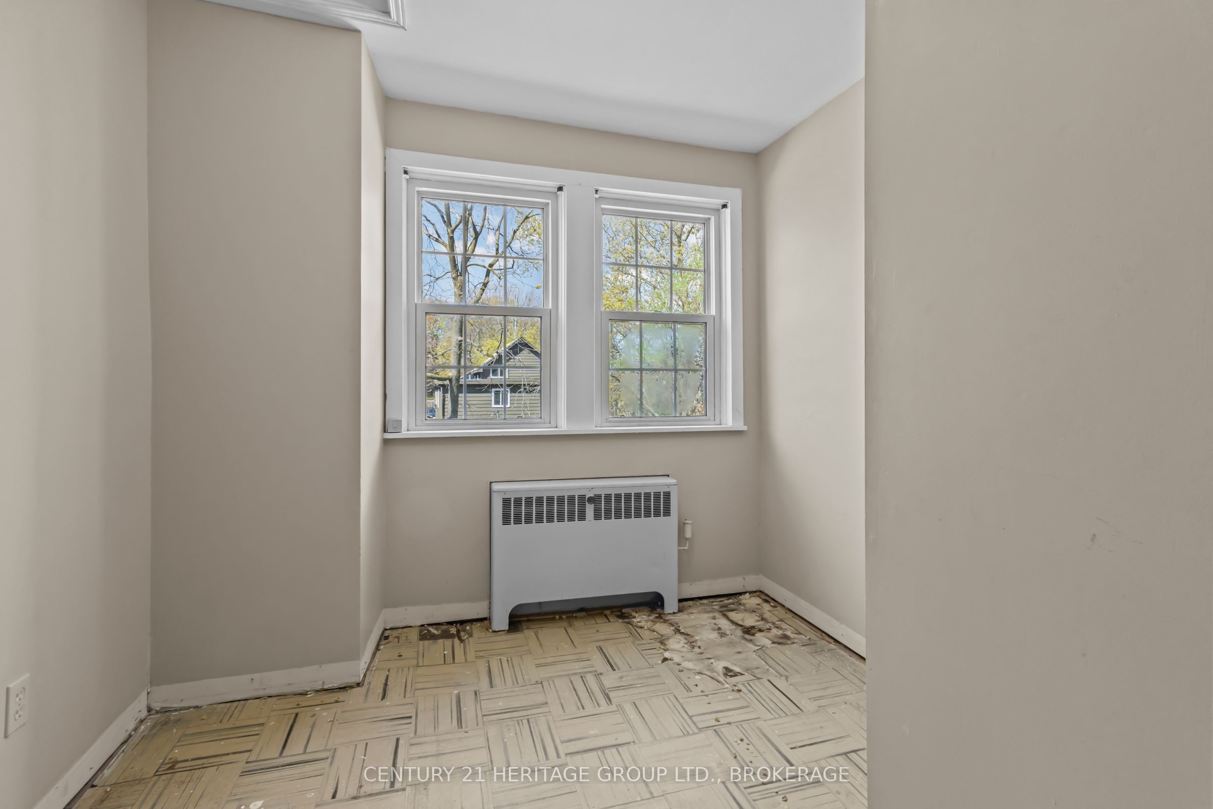 135 James Street Property Photo 27