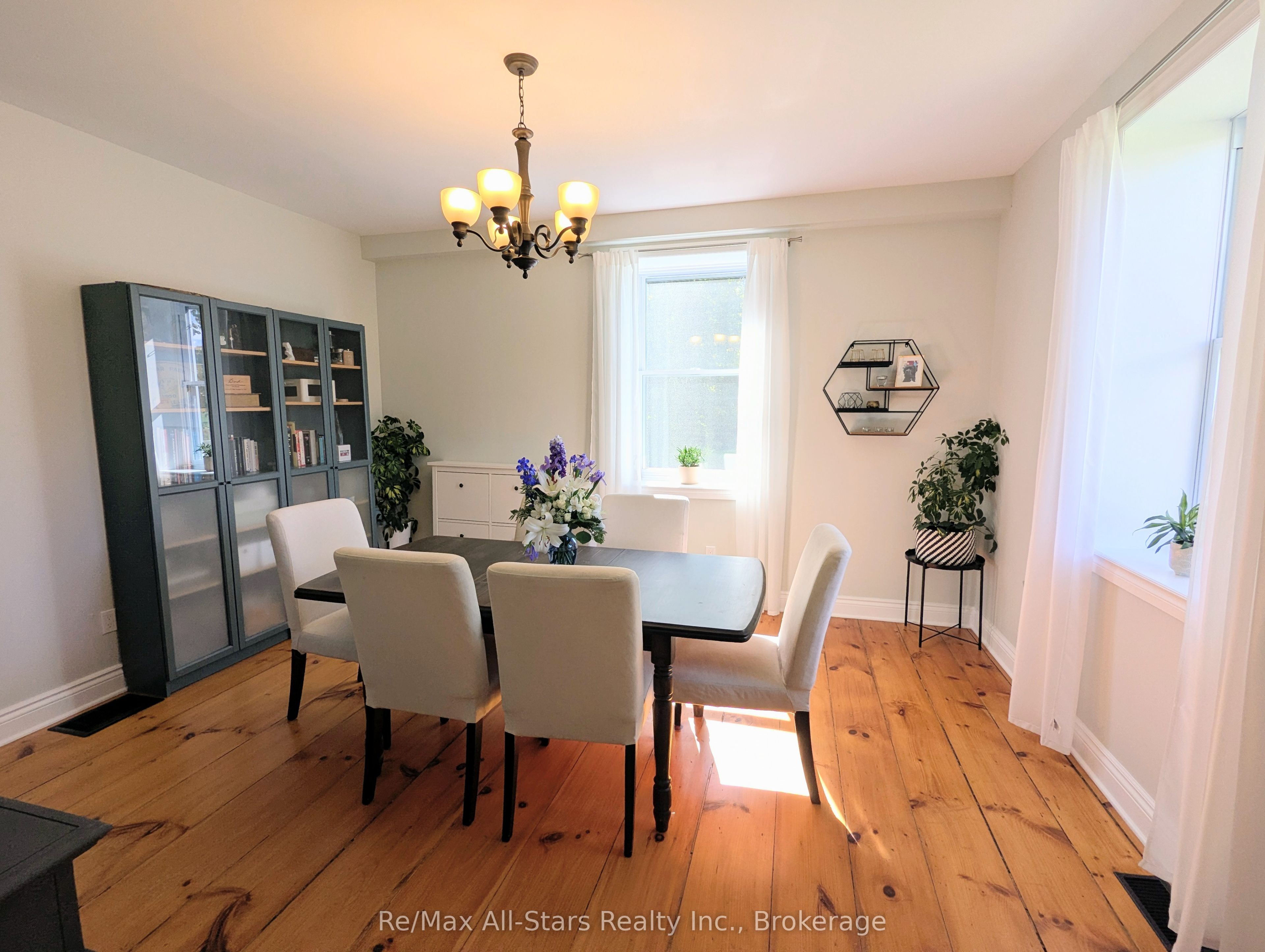 857 Perth Road Property Photo 15