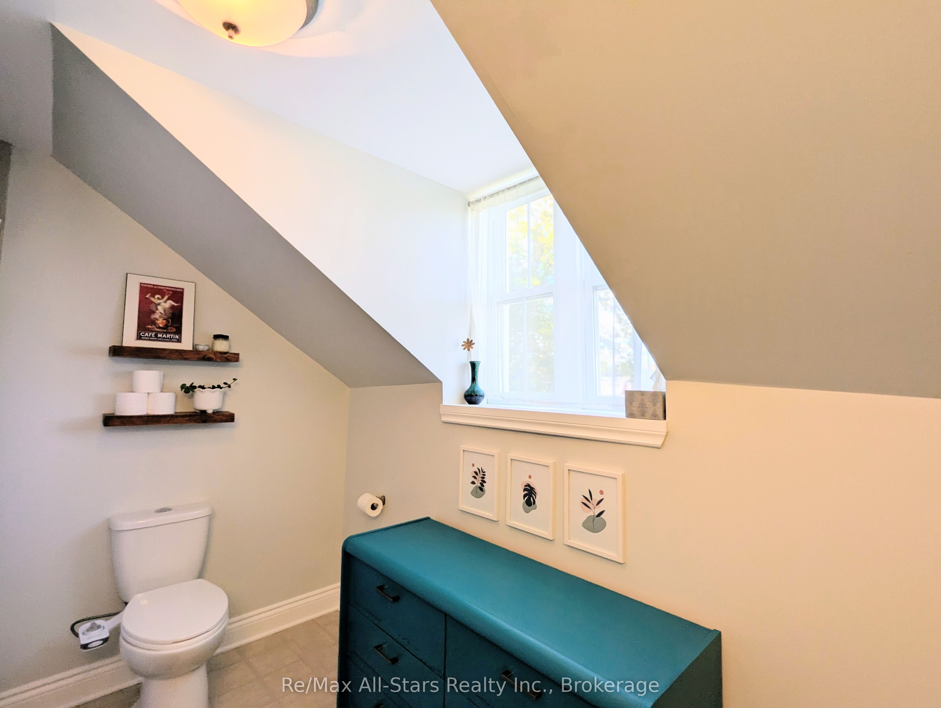857 Perth Road Property Photo 21