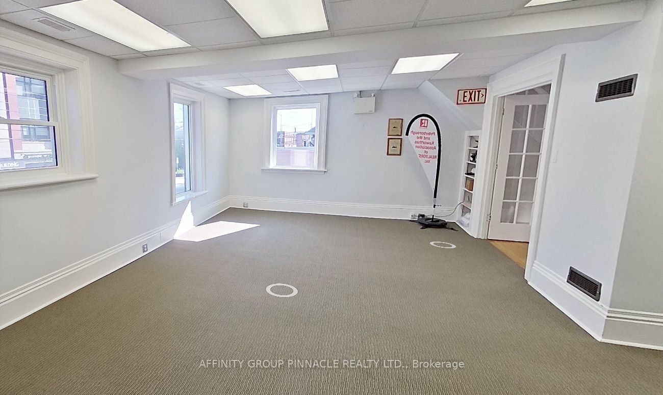 273 Charlotte Street Upper Property Photo 2