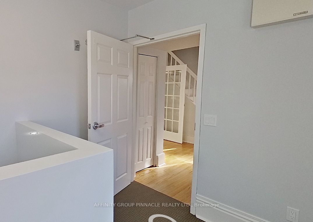 273 Charlotte Street Upper Property Photo 5