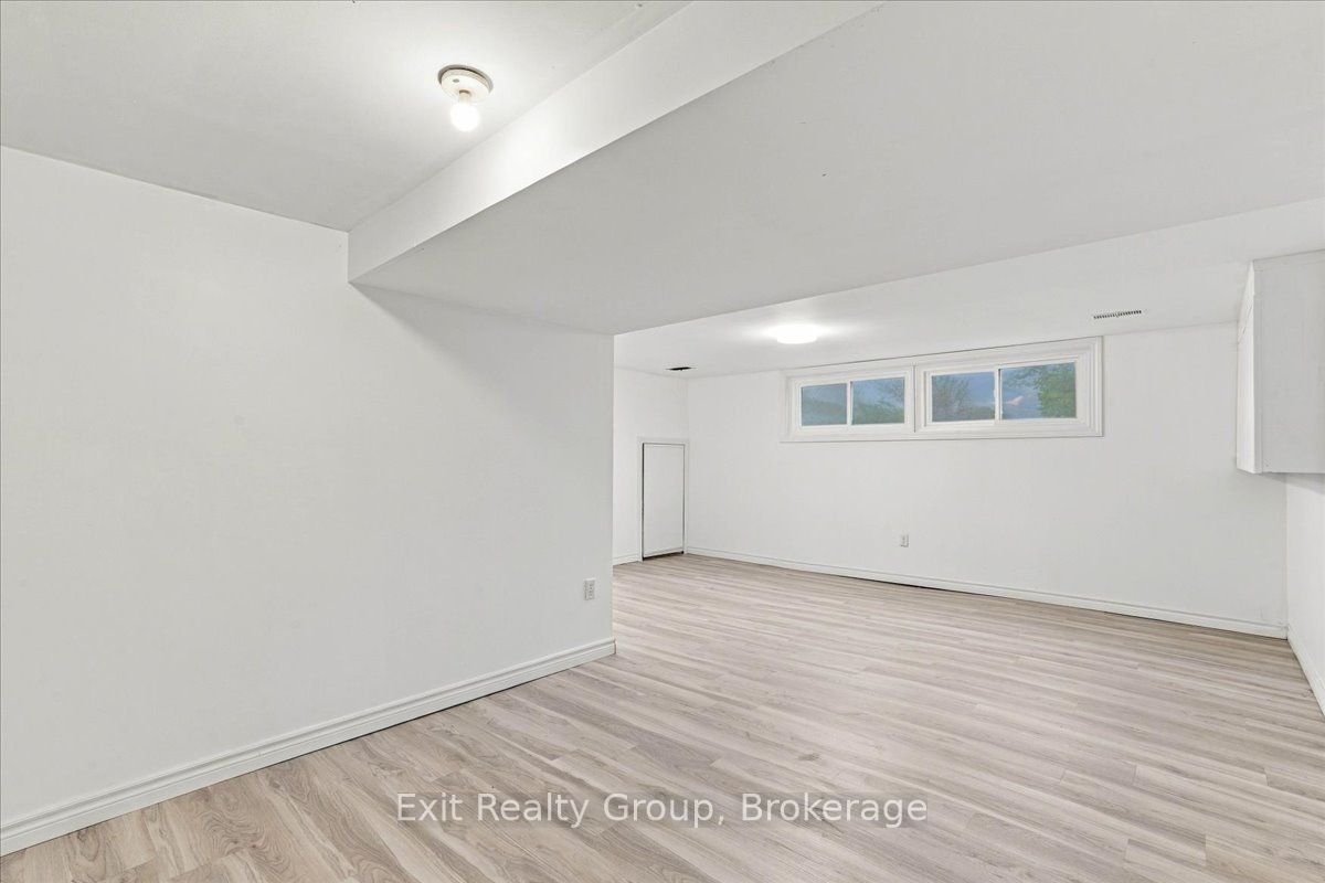 5 Flint Drive Property Photo 22