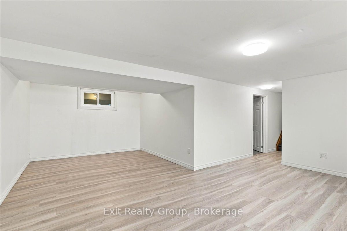 5 Flint Drive Property Photo 23