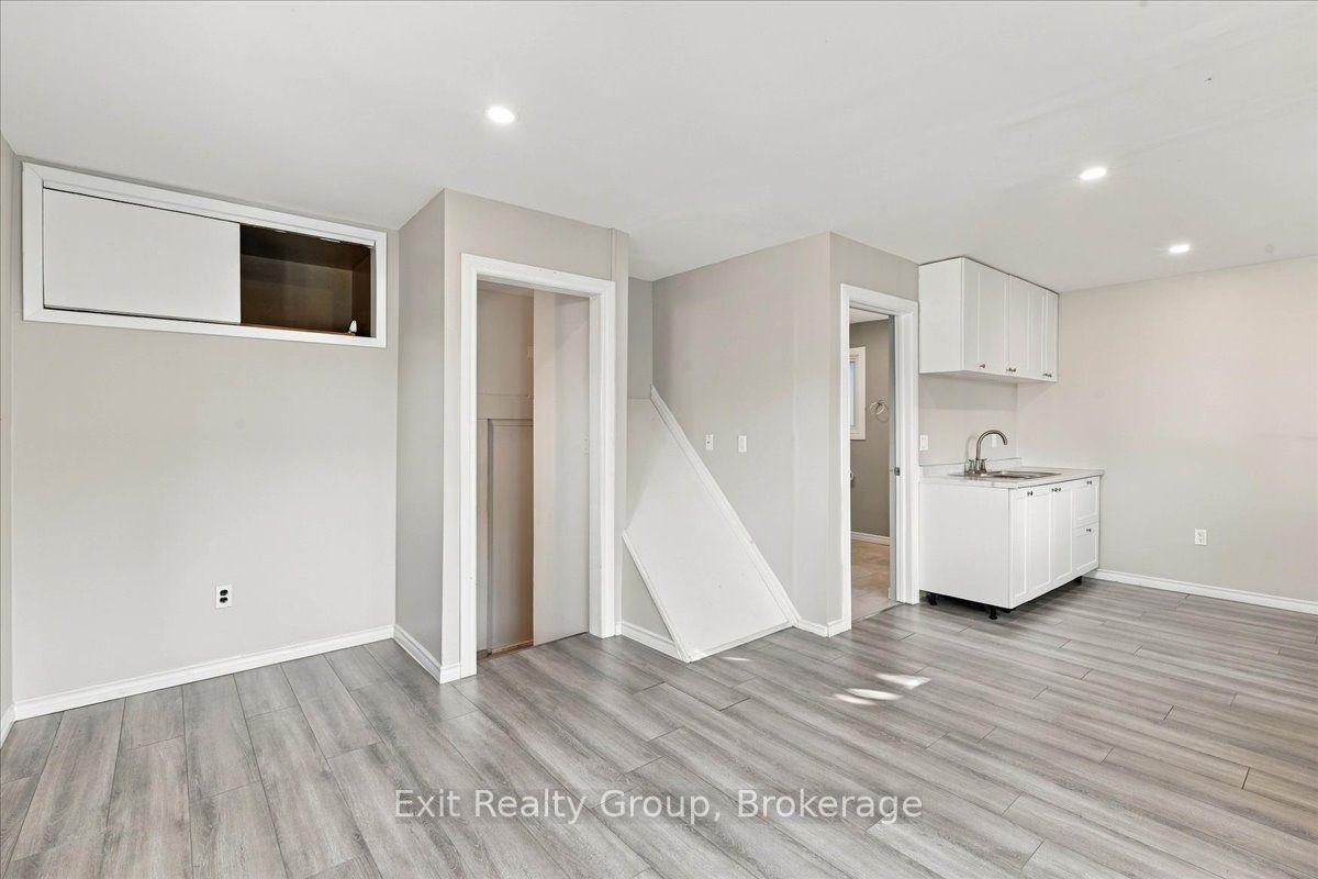 5 Flint Drive Property Photo 35