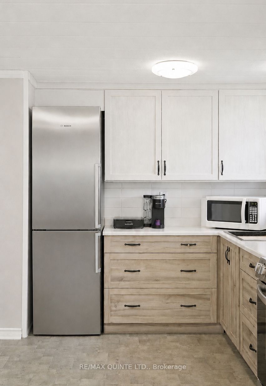 7 Finch Lane Property Photo 14