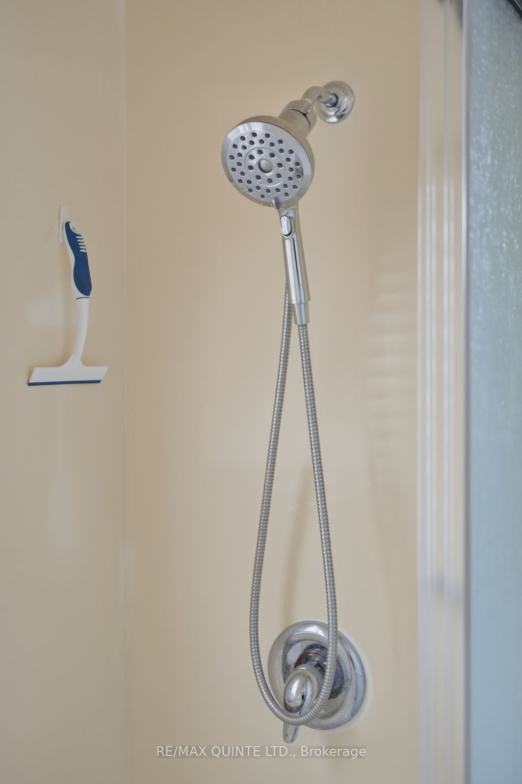 7 Finch Lane Property Photo 25