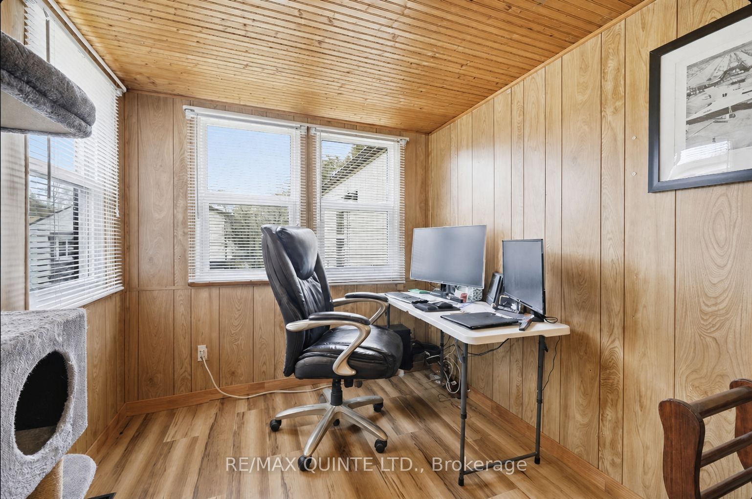 7 Finch Lane Property Photo 26