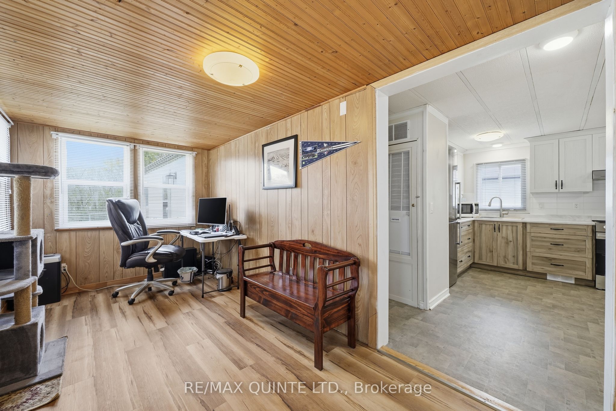 7 Finch Lane Property Photo 27