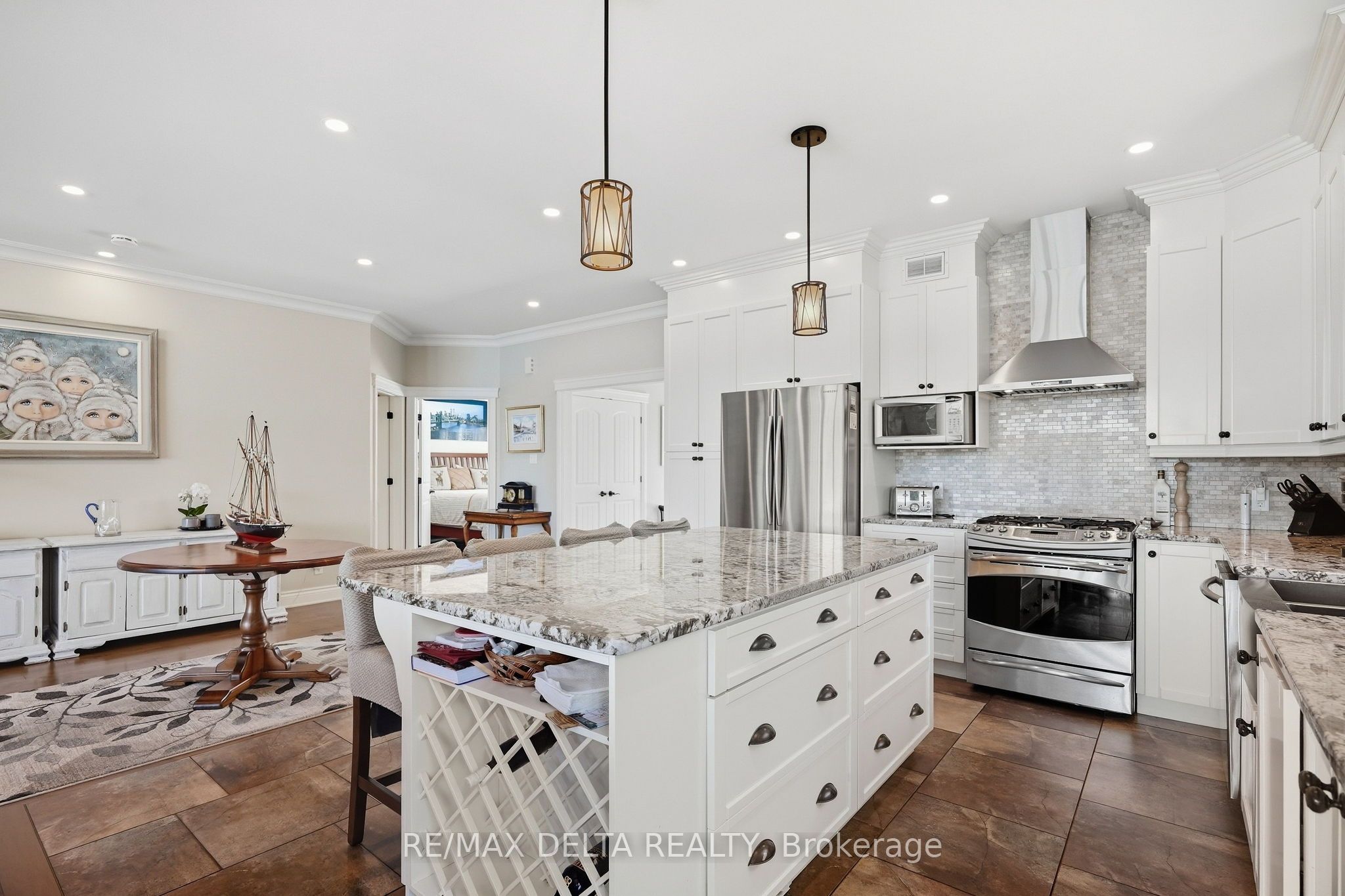 2416 Bay Road Property Photo 25