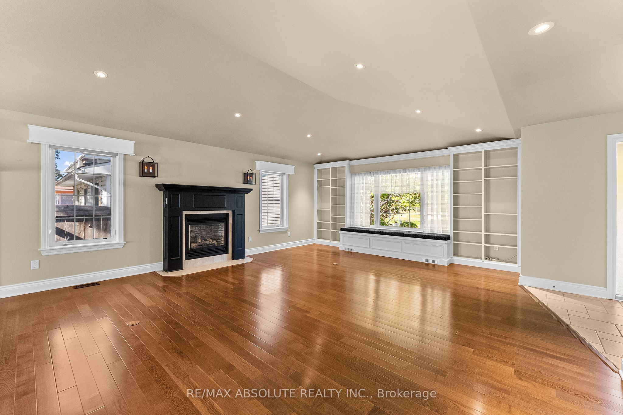 162 Dan Street Property Photo 7