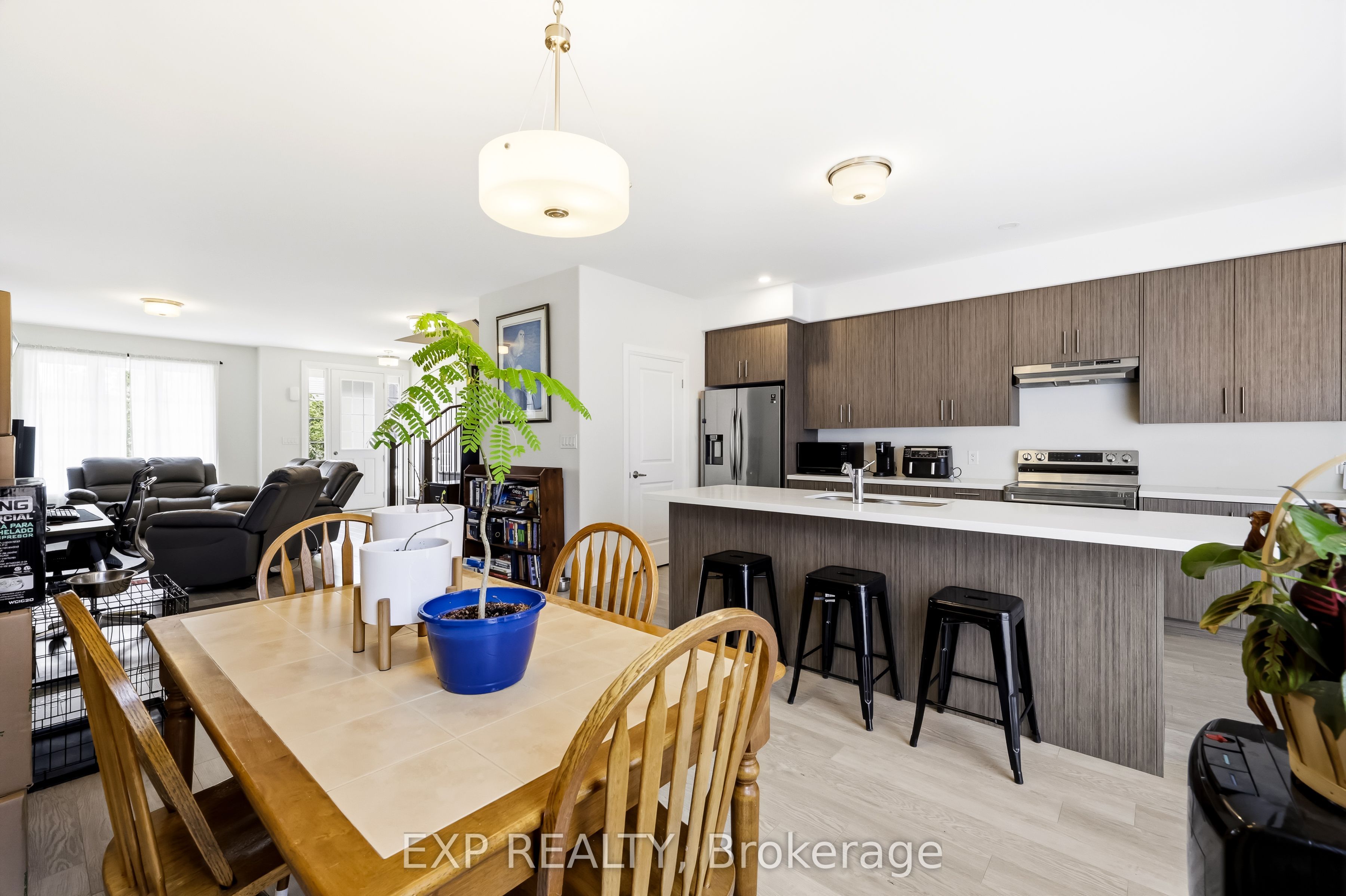 294 Noftall Gardens Property Photo 13