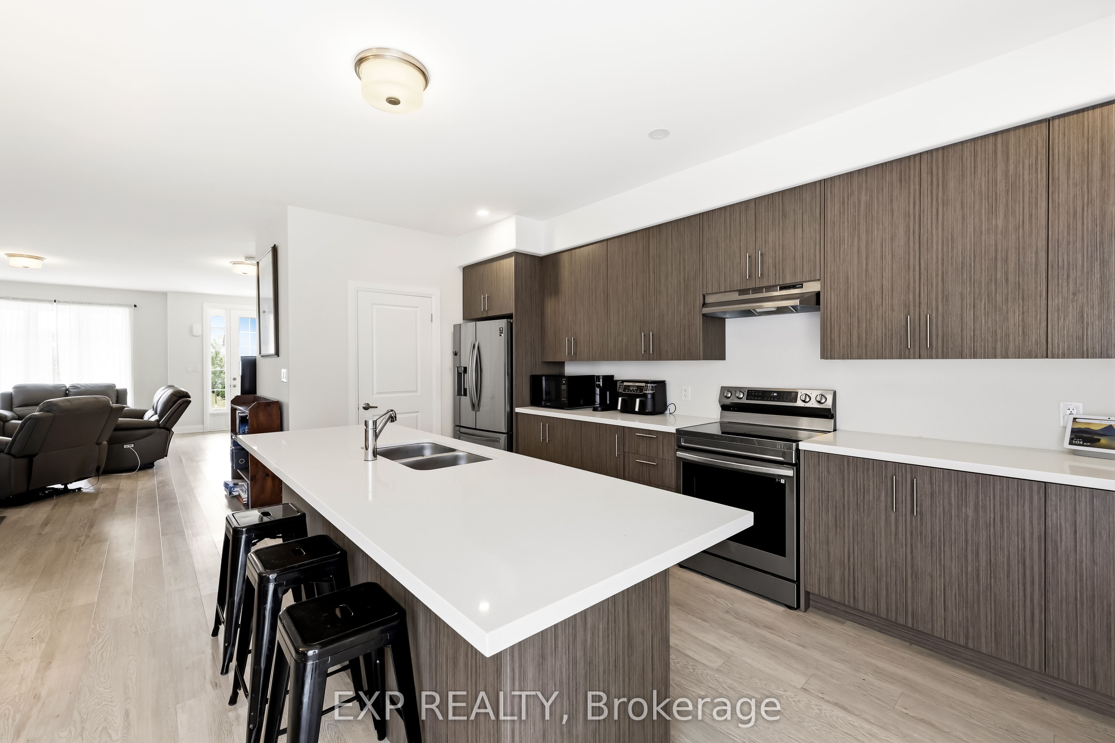 294 Noftall Gardens Property Photo 15
