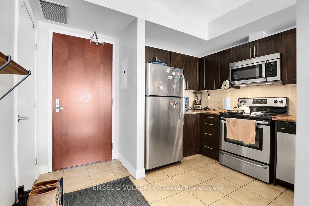 234 Rideau Street 902 Property Photo 9