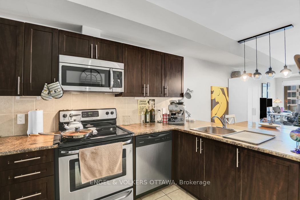 234 Rideau Street 902 Property Photo 11