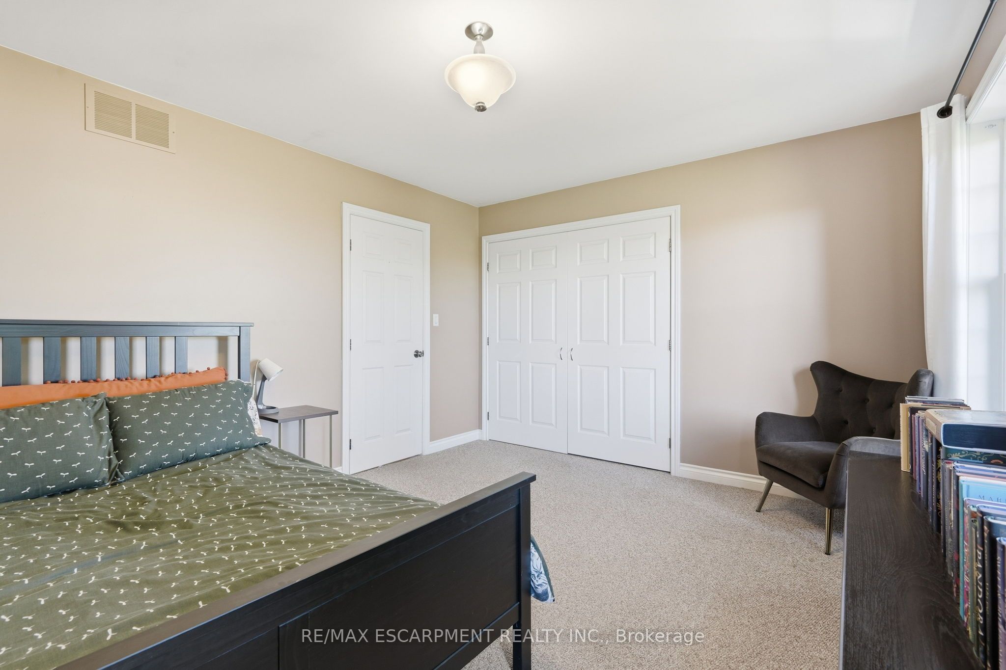 860 Regional Road 27 Property Photo 17