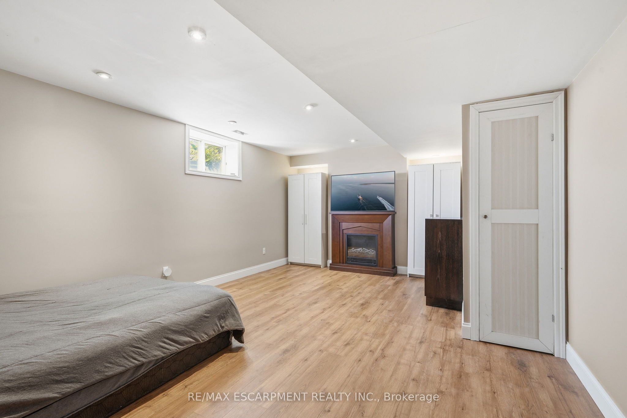 860 Regional Road 27 Property Photo 34