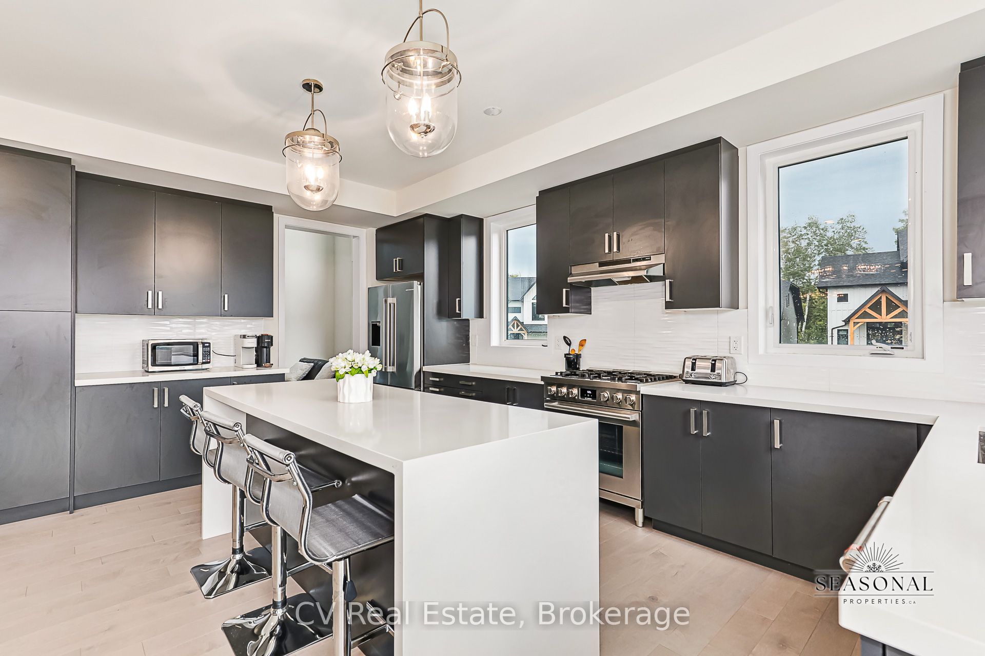 157 Springside Crescent Property Photo 10