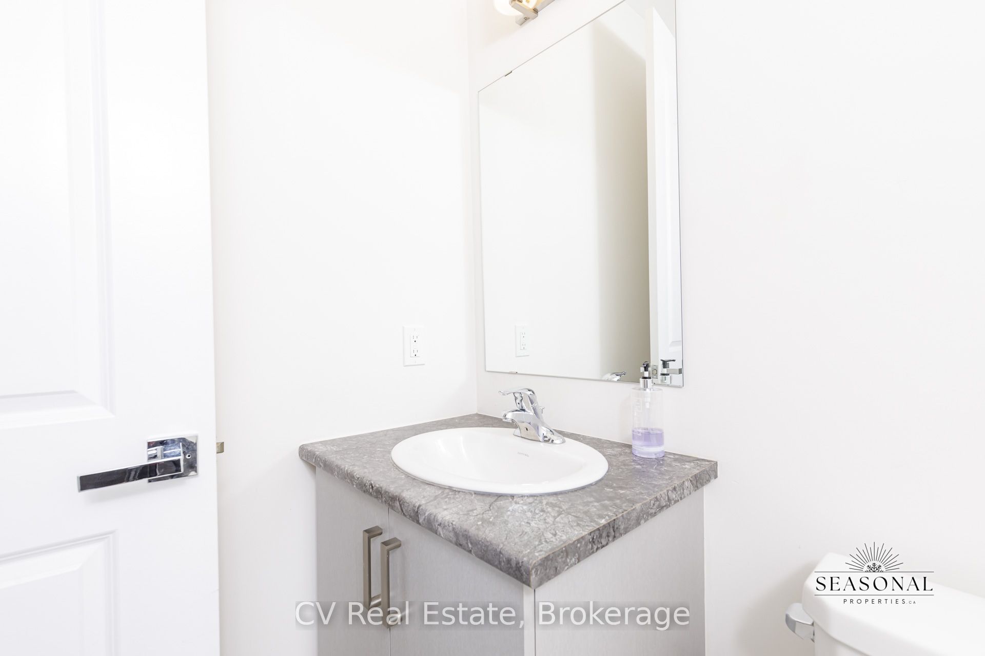 157 Springside Crescent Property Photo 34