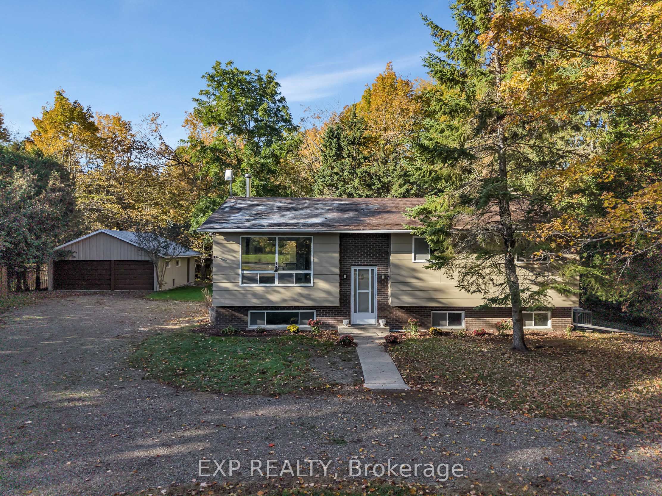 557 Glenview Road Property Photo 1