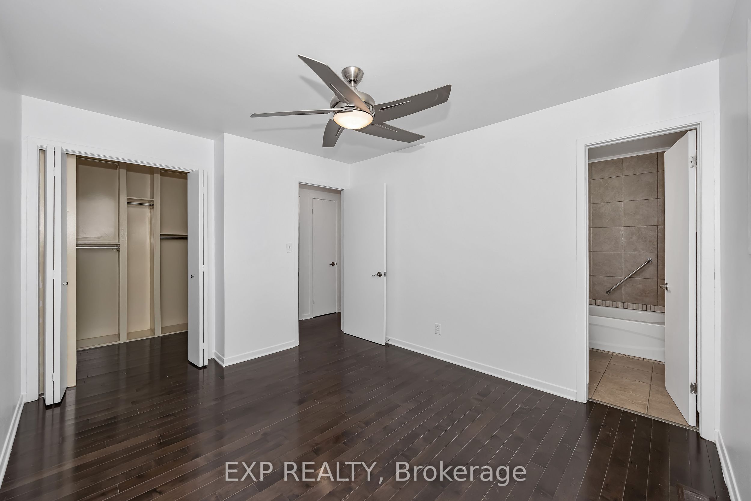 557 Glenview Road Property Photo 14