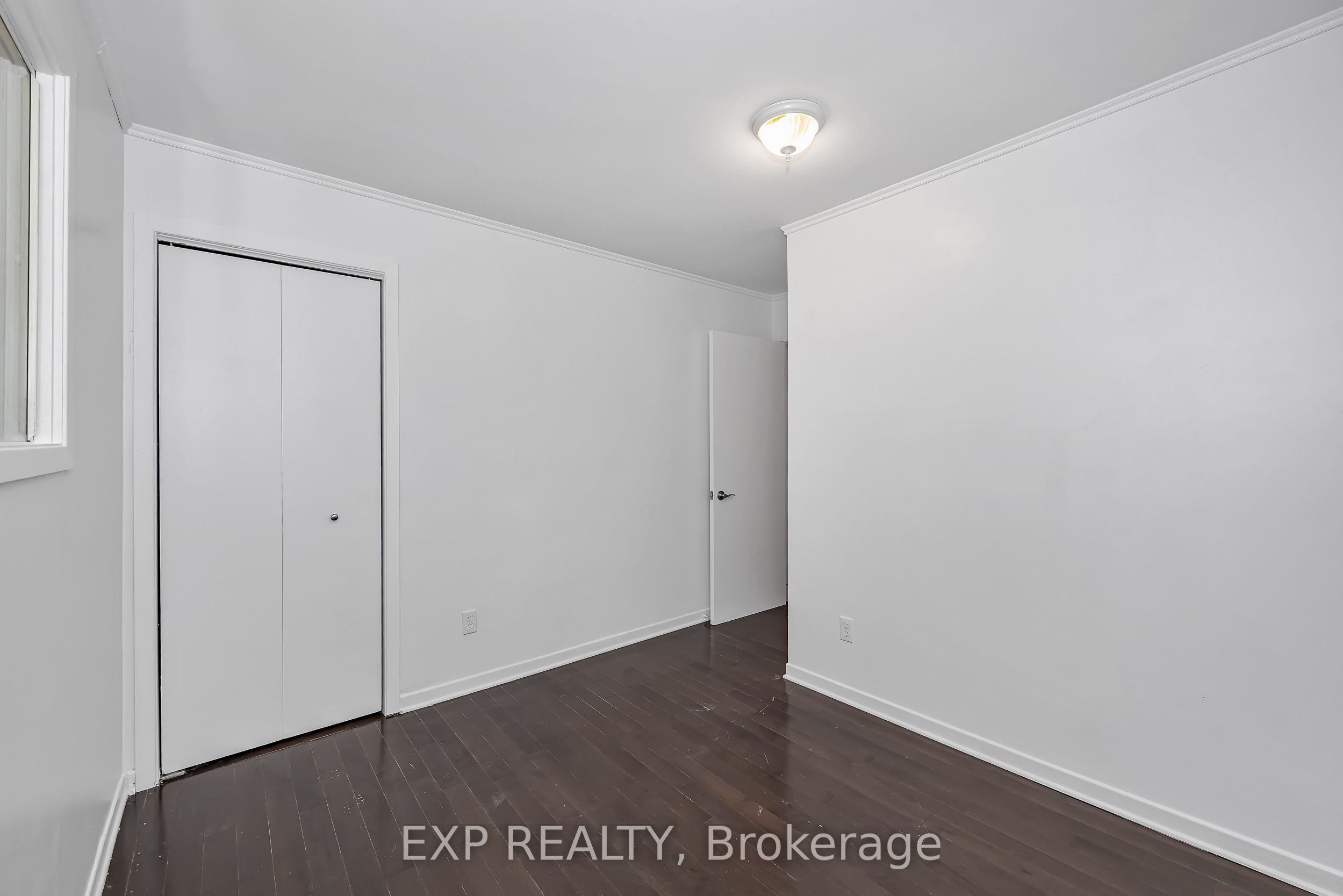 557 Glenview Road Property Photo 18