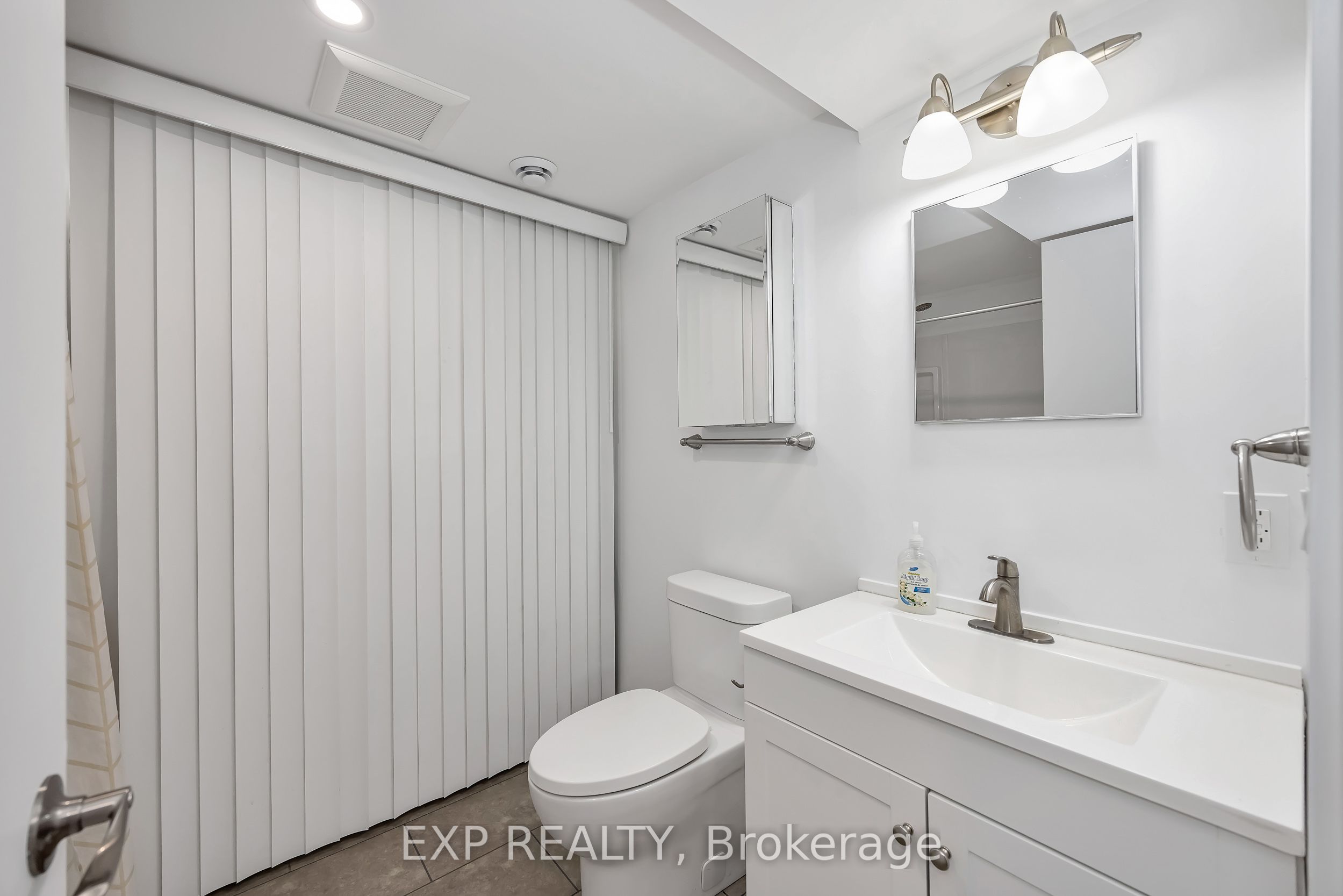 557 Glenview Road Property Photo 29
