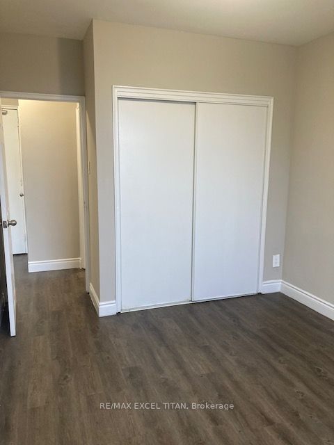 468 Ottawa Street 639d Property Photo 5