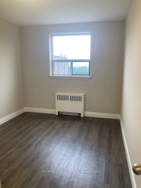 468 Ottawa Street 639d Property Photo 6
