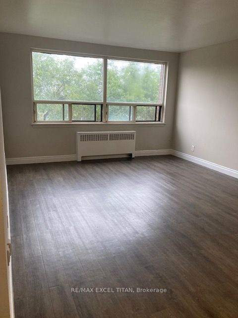 468 Ottawa Street 639d Property Photo 8