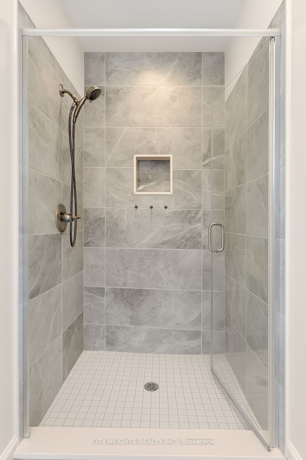 620 Colborne Street W 36 Property Photo 12