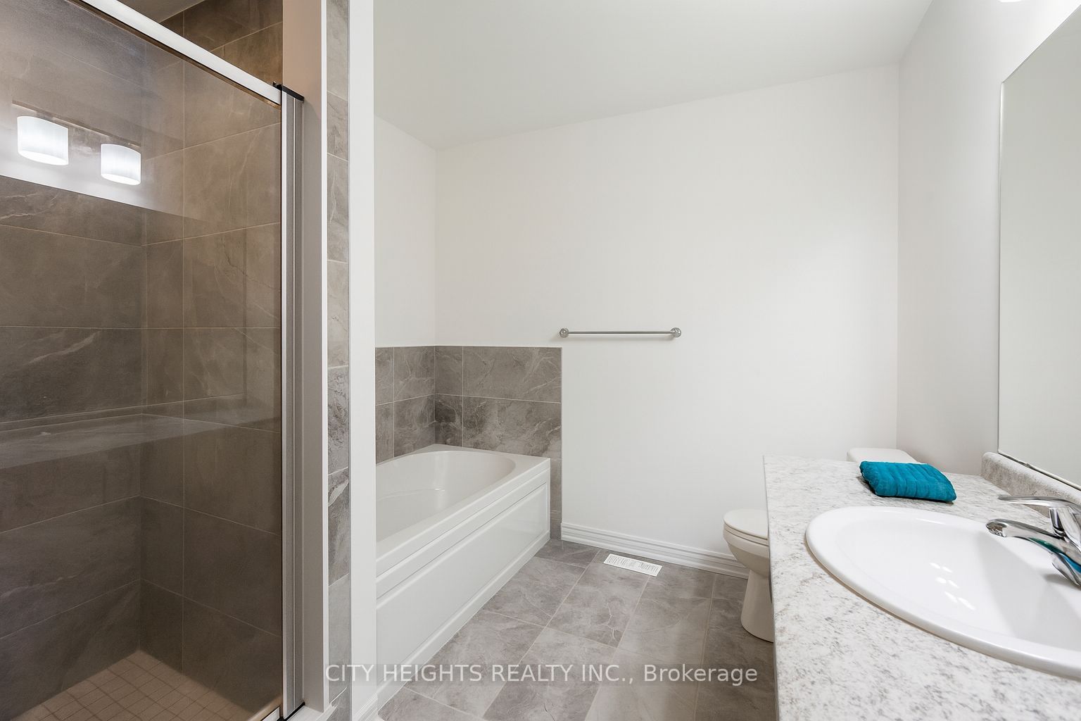 620 Colborne Street W 36 Property Photo 23