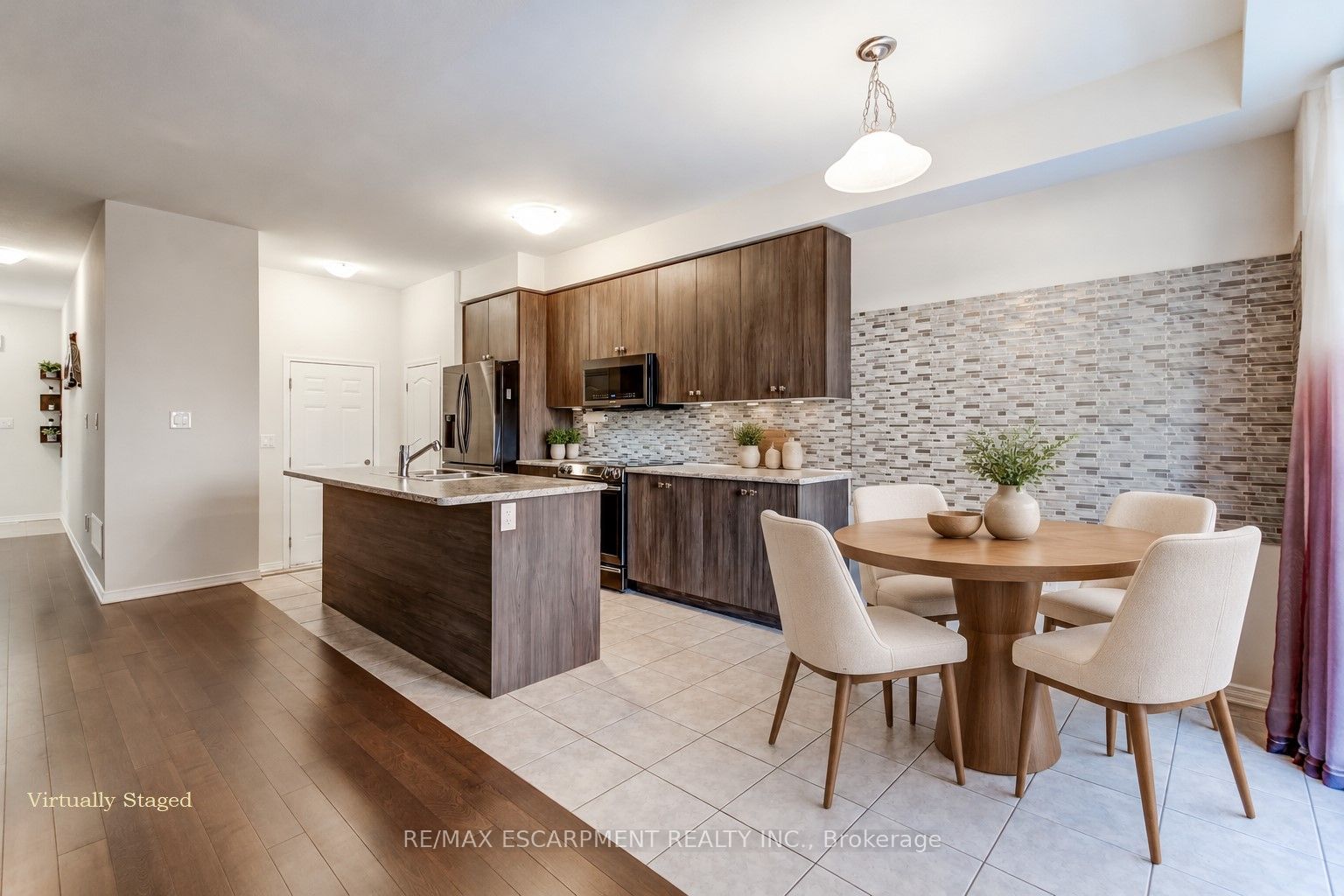 80 Oaktree Drive Property Photo 21