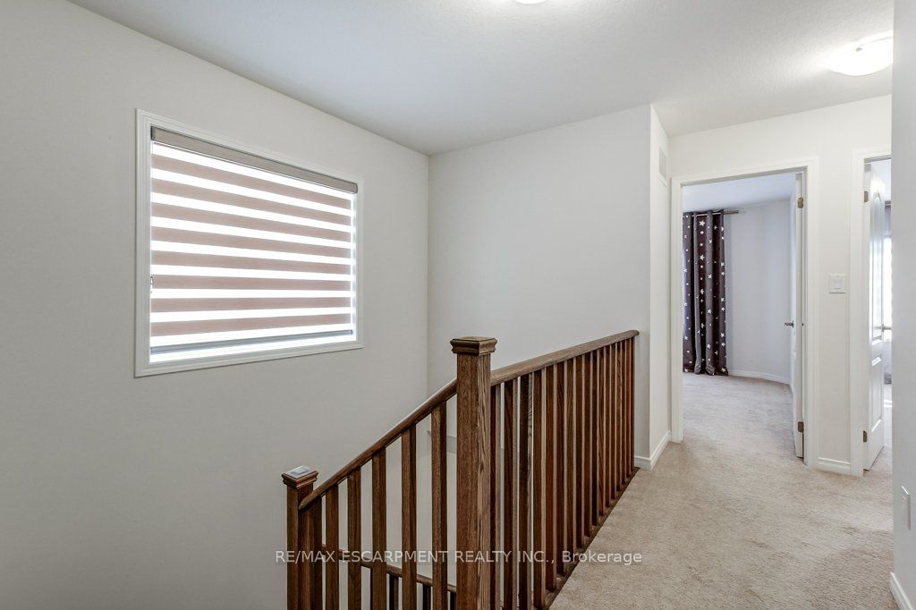 80 Oaktree Drive Property Photo 23