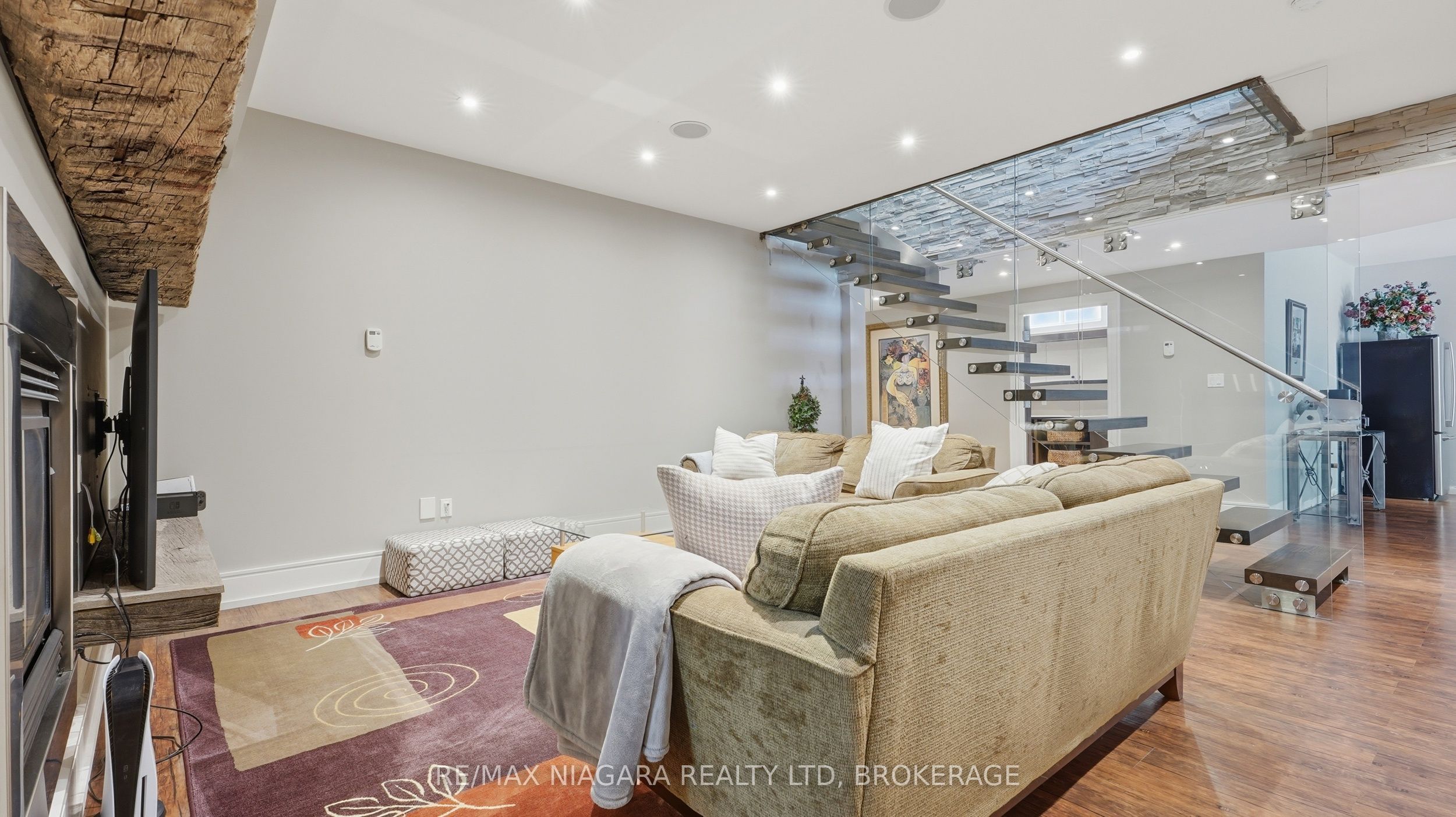3525 Cardinal Drive Property Photo 18