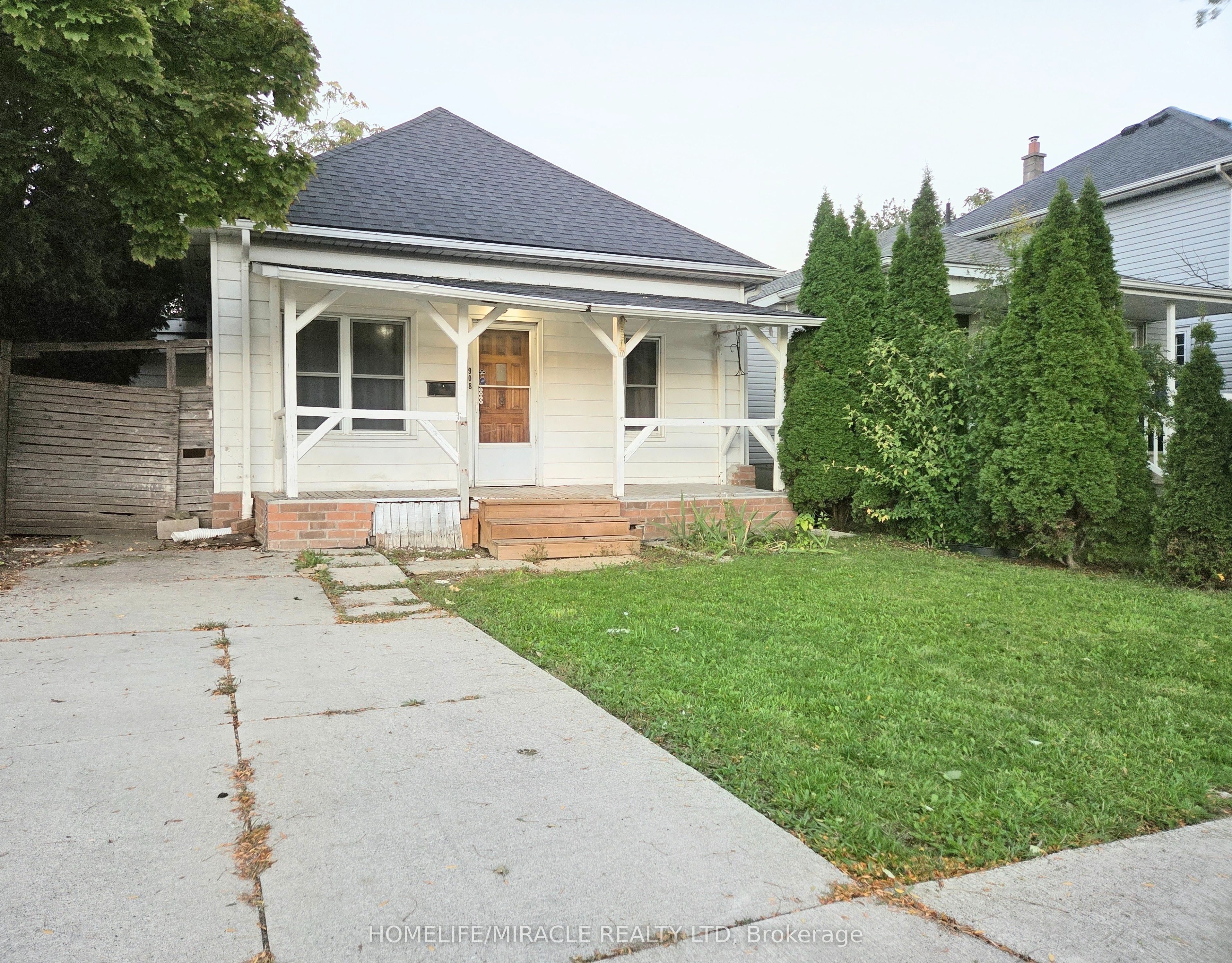 908 Windsor Avenue Property Photo 1