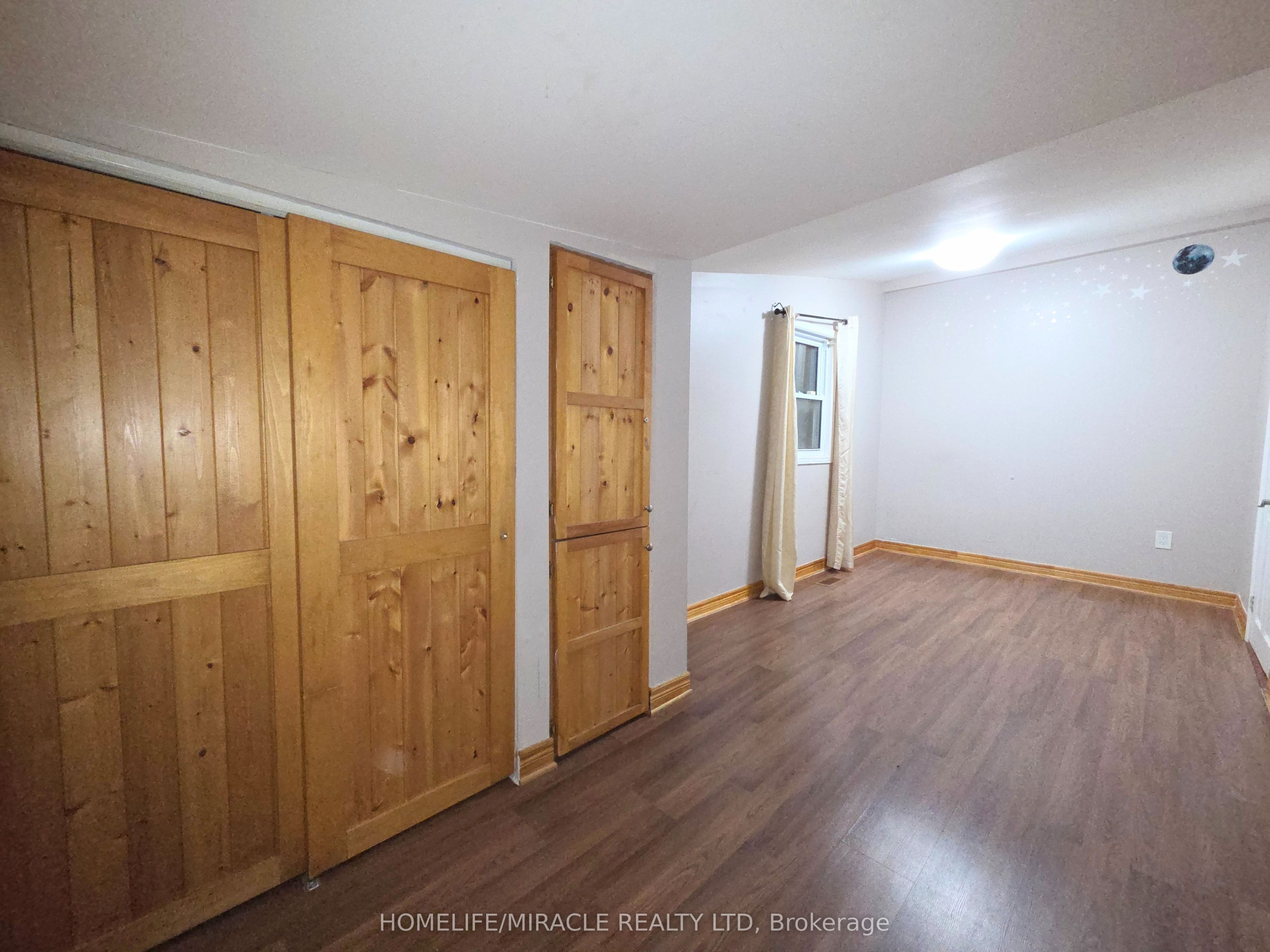 908 Windsor Avenue Property Photo 23