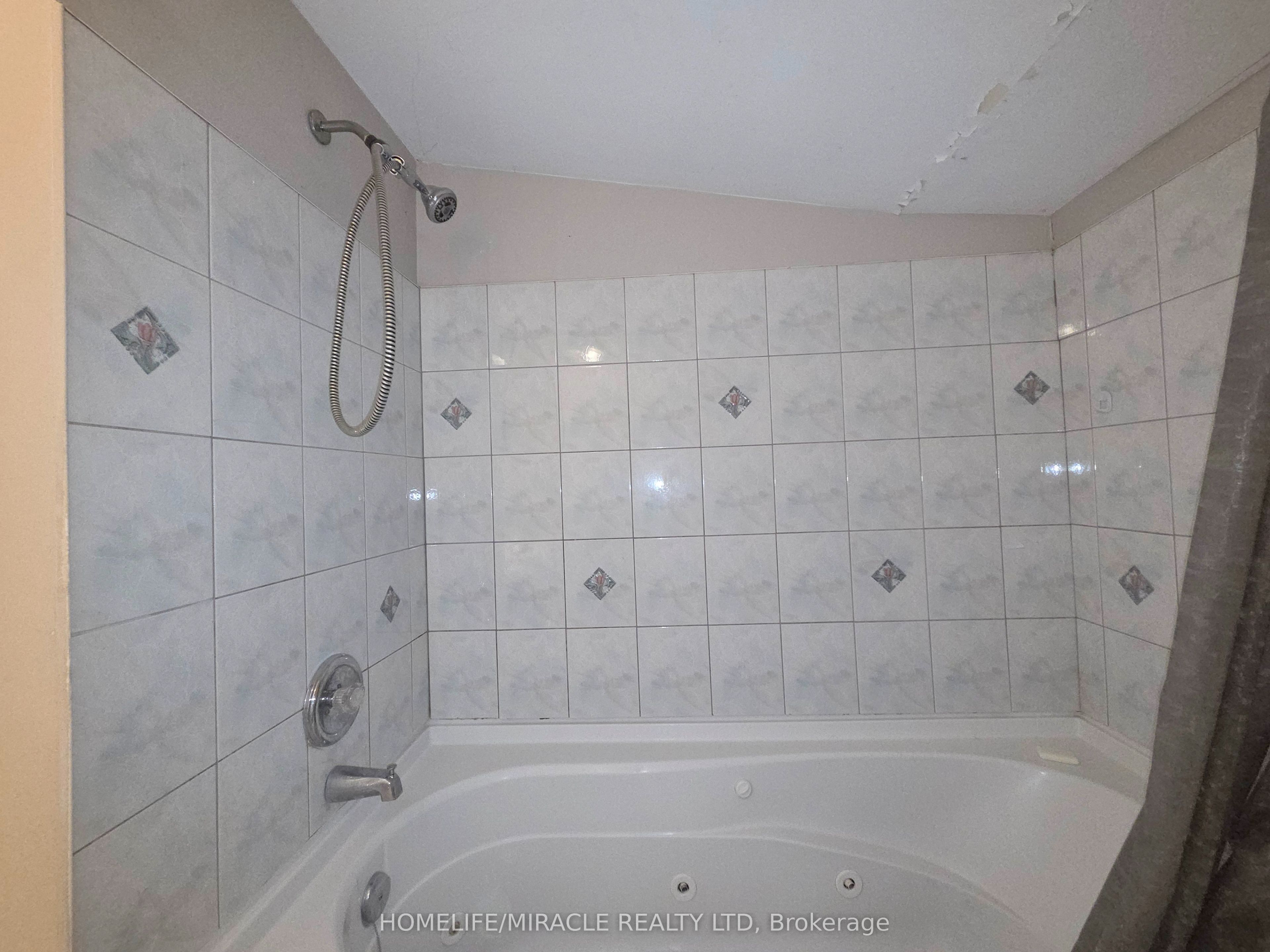 908 Windsor Avenue Property Photo 26