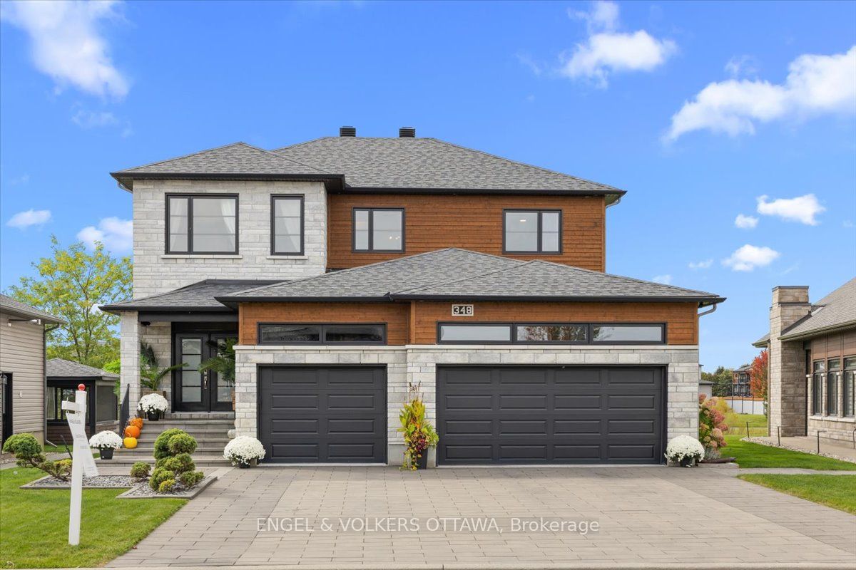 348 St-tropez Street Property Photo 1
