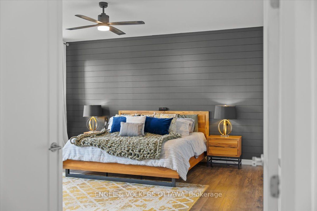 348 St-tropez Street Property Photo 23
